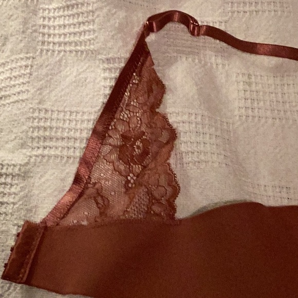 Bra 🦢 - Picture 5 of 5